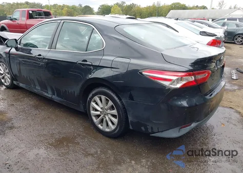 2018 Toyota Camry Le from USA, damaged, VIN 4T1B11HK4JU086906